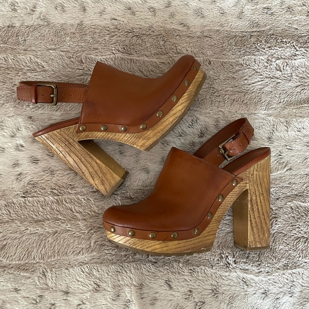 a.n.a. clog